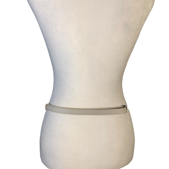 Hadaki Leather Crossbody Bag White Tassel Zip Adjustable Purse Strap Fanny Pack - Picture 11 of 15